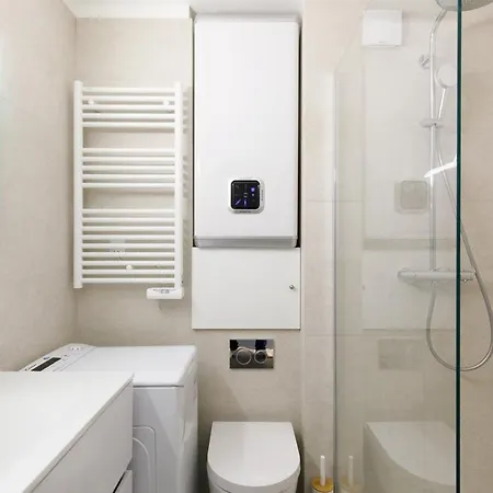 L & A Yourhosthelper Apartment Cannes